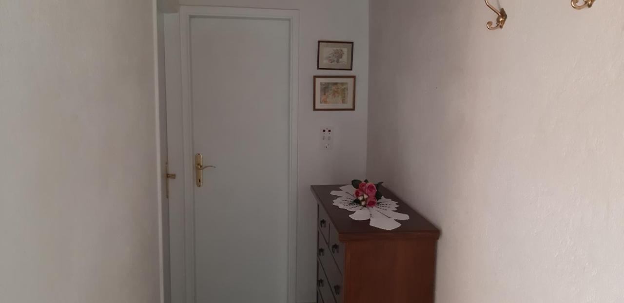 Apartman Bogdan Jelsa  Eksteriør bilde